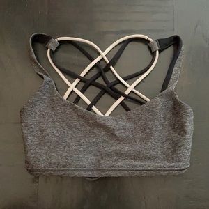 Size 4 LuluLemon Free to Be Wild Bra
